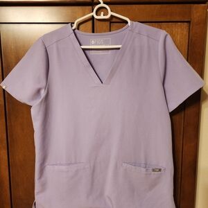 Figs Casma 3 Pocket Scrub Top Lilac Technical Collection Size MEDIUM
